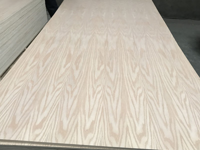 Red oak plywood